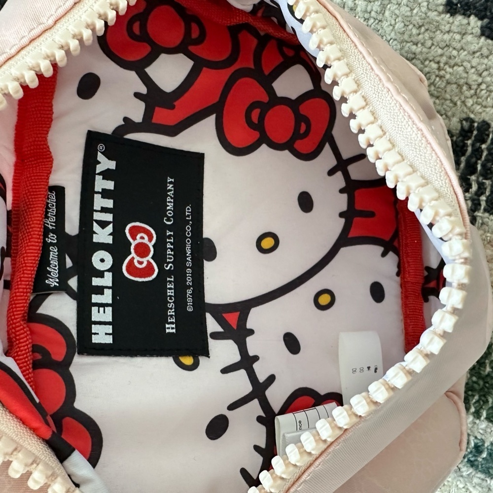 New NWOT Herschel Supply x Hello Kitty Fifteen Waist Bag Fanny Pack - Picture 5 of 8